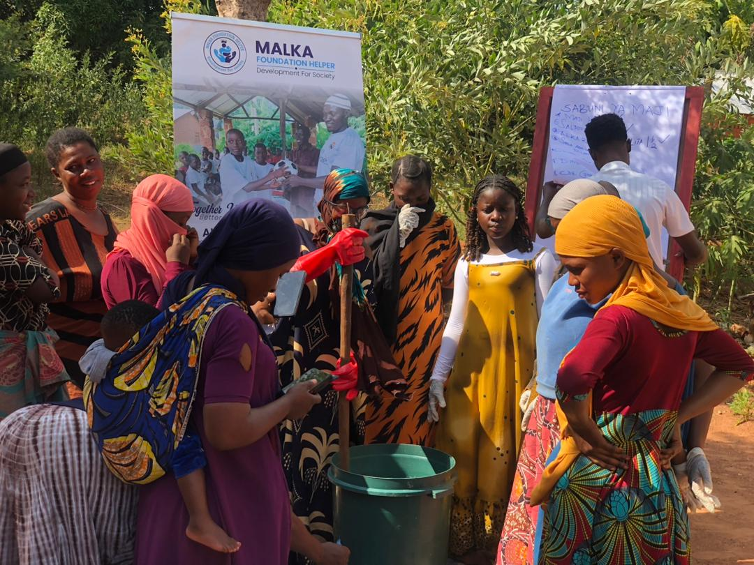 Simbo Young Women Entrepreneurs — Soap-Making Training 3