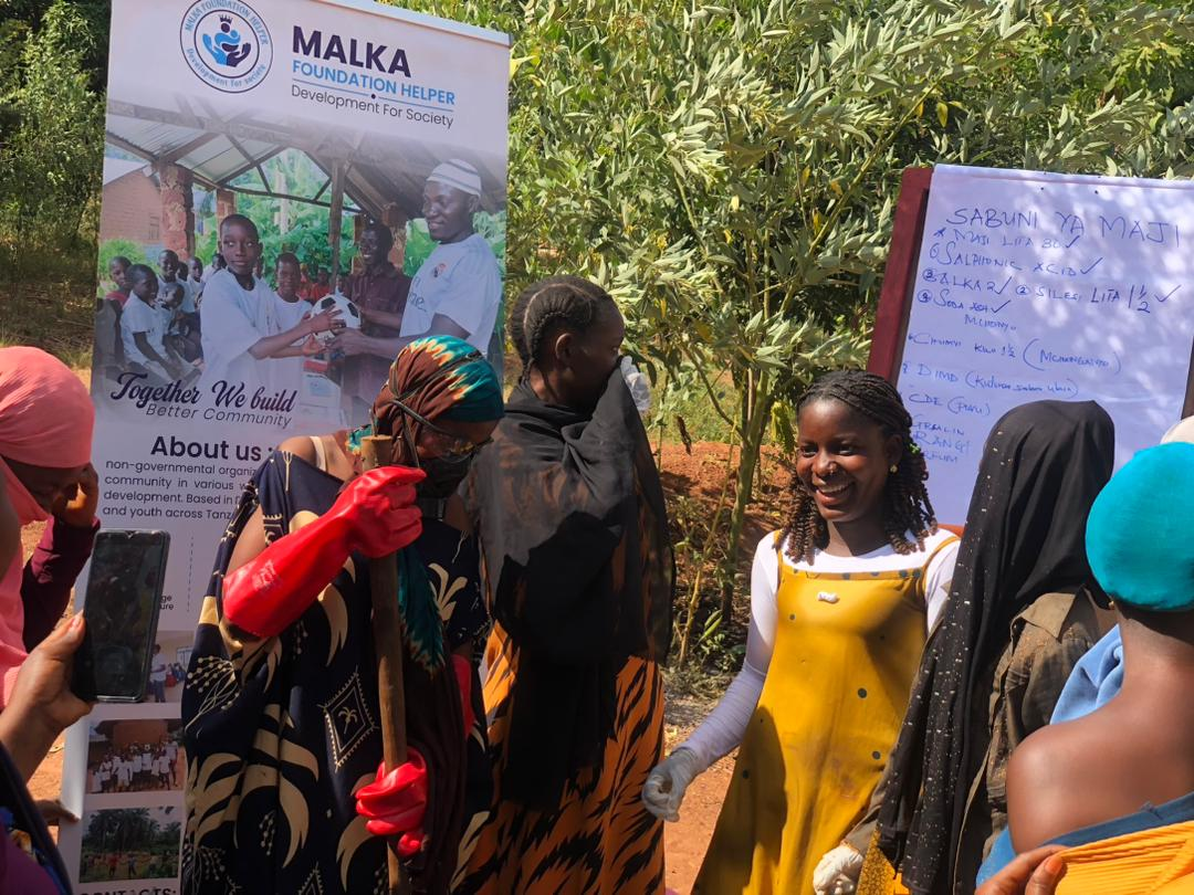 Simbo Young Women Entrepreneurs — Soap-Making Training 8